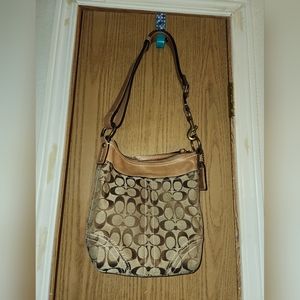 VINTAGE coach crossbody signature C like new condition